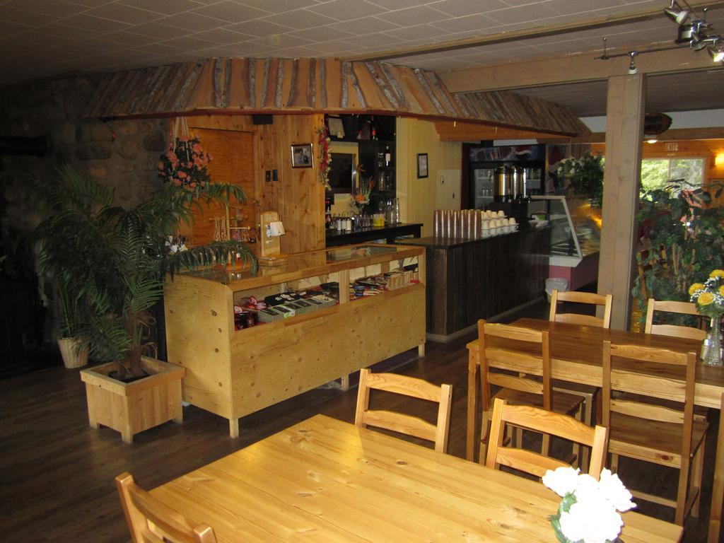 Spirit Lake Lodge ไวท์ฮอร์ส ภายนอก รูปภาพ